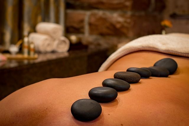 hot-stone-therapy-indiranagar1.jpg